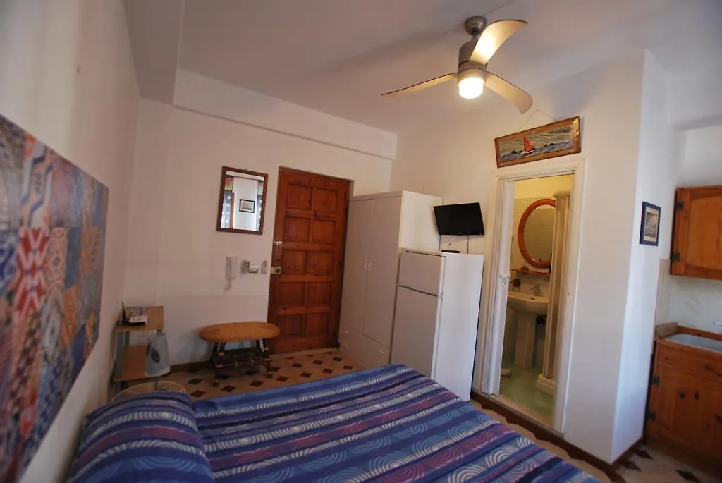Lipari Monolocale Centro Storico Apartment